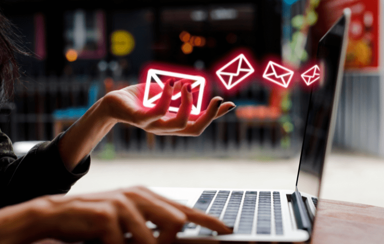 Strategie e-mail marketingu w rekrutacji: Jak efektywnie komunikować się z kandydatami?
